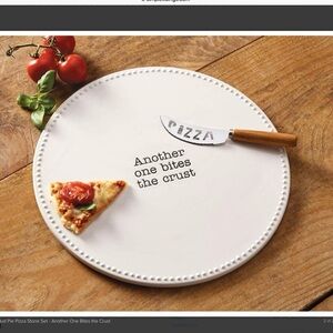 Authentic Mud Pie Brand Ceramic Pizza Stone Set
